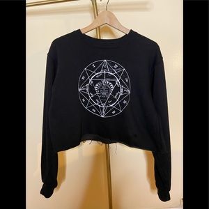 Black cropped sweatshirt